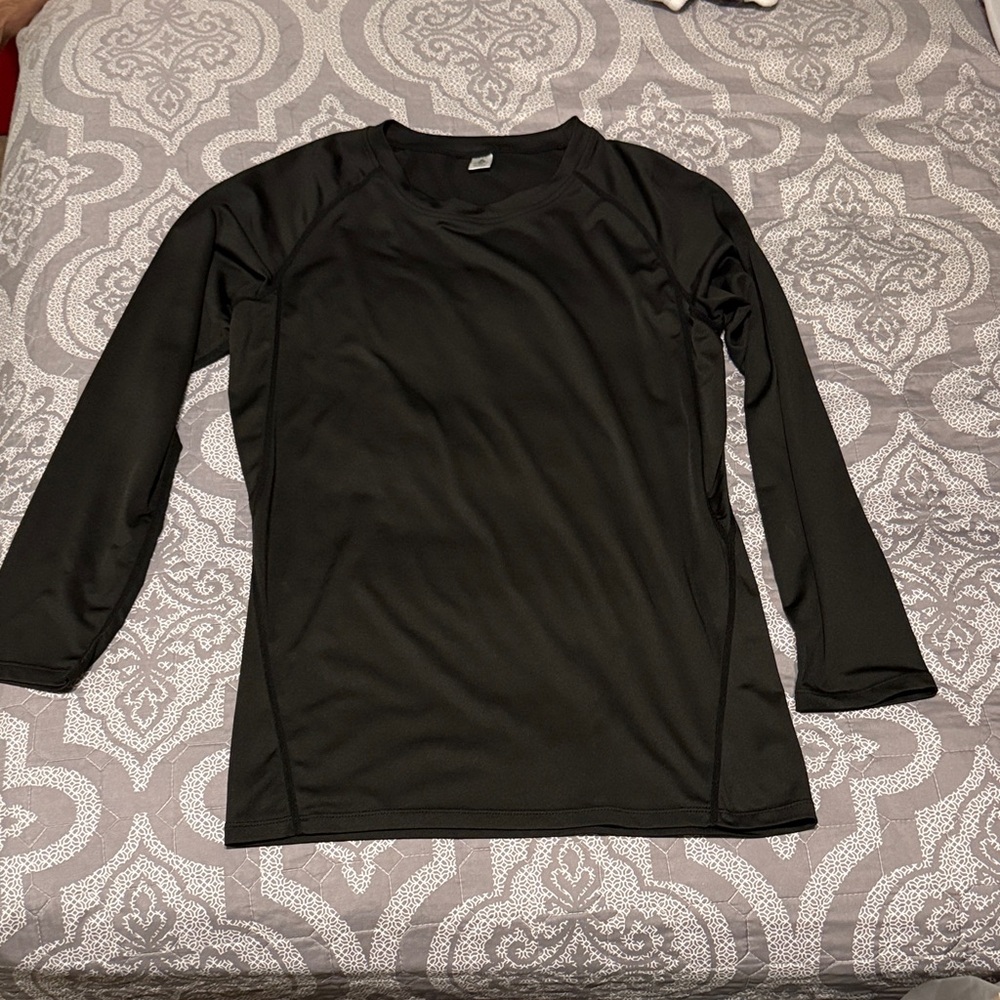 Black Performance Long-Sleeve Shirt - Unbranded